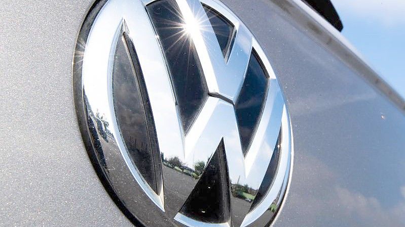 Der Untreue-Prozess gegen drei frühere und einen amtierenden Personalmanager von Volkswagen geht in die Schlussphase. Foto: Julian Stratenschulte/dpa