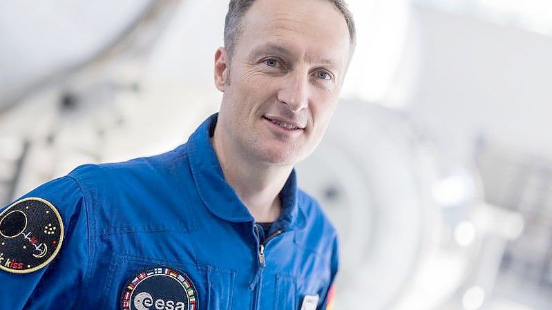 Matthias Maurer wird der erste deutsche Astronaut sein, der an Bord einer SpaceX-Raumkapsel des kommerziellen Nasa-Crew-Programms zur ISS fliegt. Foto: Rolf Vennenbernd/dpa