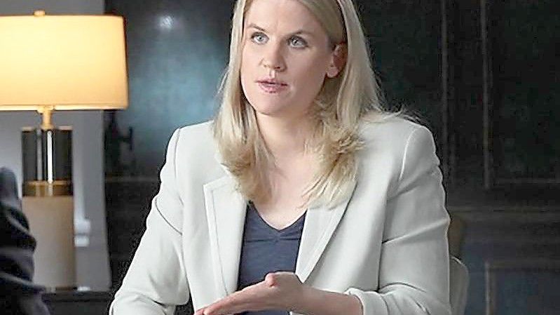 Facebook-Whistleblowerin Frances Haugen während eines CBS-Interviews. Foto: Robert Fortunato/CBS News/60 Minutes/AP/dpa