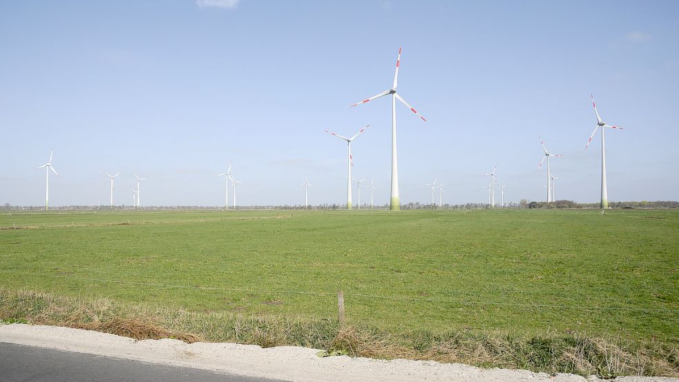 Die alten Anlagen im Windpark Ihlow werden in zwei Jahren abgebaut und durch neue ersetzt. Archivfoto: Wilfried Frerichs