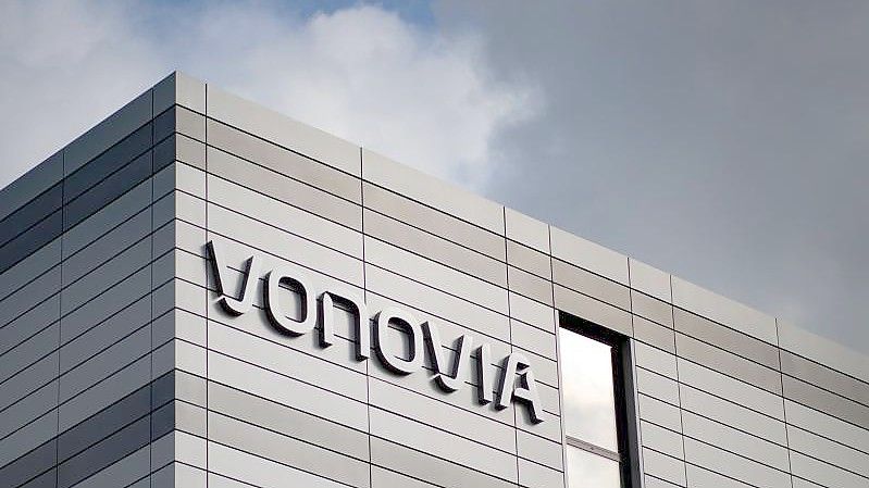 Im dritten Anlauf ist Deutschlands größter Wohnungskonzern Vonovia bei der milliardenschweren Übernahme des Konkurrenten Deutsche Wohnen am Ziel. Foto: Marcel Kusch/dpa
