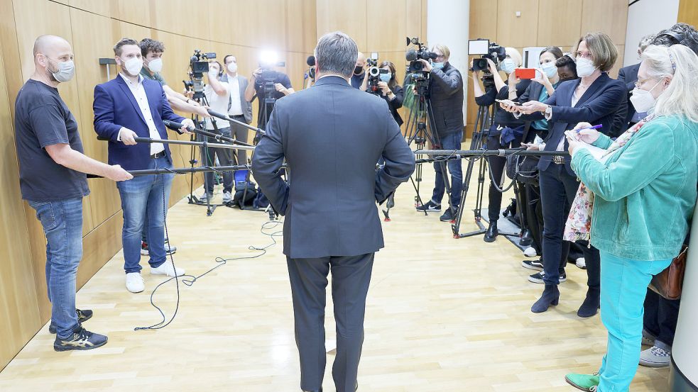 Parteichef auf Abruf? Armin Laschet sieht sich harter Kritik aus der eigenen Partei ausgesetzt. Seine Autorität ist beschädigt. Foto: Foto: dpa/Oliver Berg