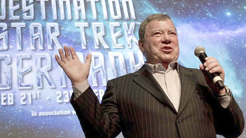 Schauspieler William Shatner, bekannt geworden als „Captain Kirk“ in der Fernsehserie „Star Trek“, fliegt ins All. Foto: picture alliance / dpa