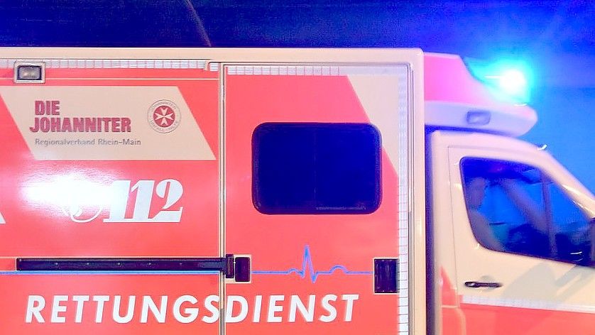 Mit reinem Rettungswagen ist der Elfjährige in ein Krankenhaus gebracht worden. Symbolfoto: DPA