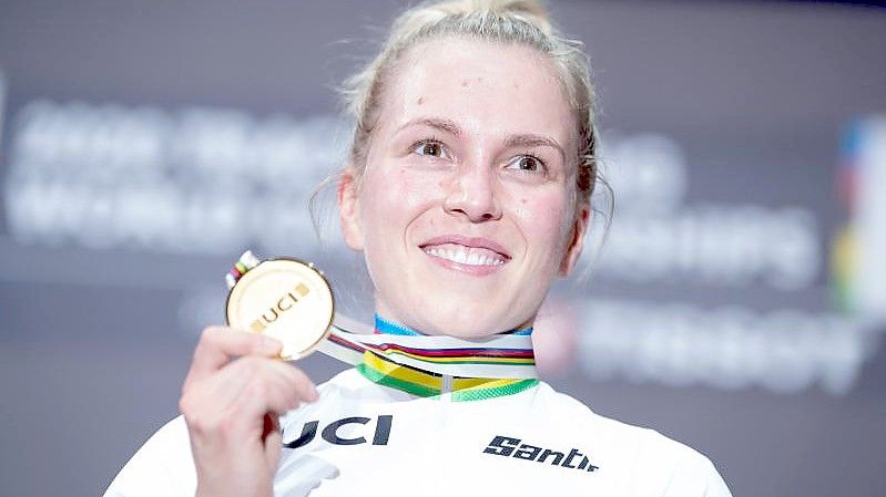 Emma Hinze hat mit dem deutschen Team viel zu verteidigen: Vier WM-Titel und insgesamt acht Medaillen hatte es 2020 in Berlin gegeben. Foto: Sebastian Gollnow/dpa