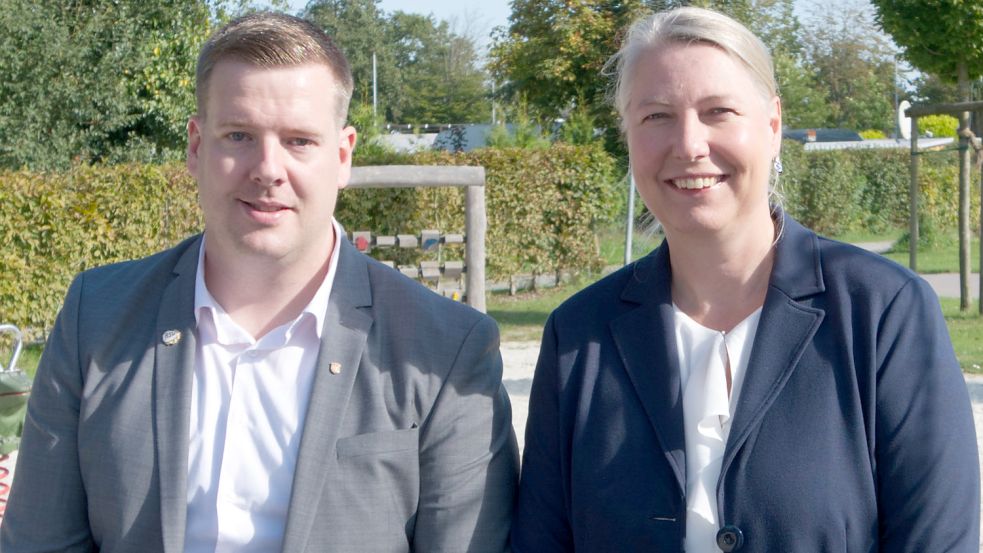 Hange Ukena und Helga Gloger finden deutliche Worte für den Wechsel. Foto: Jasmin Ukena