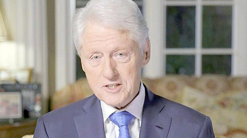 Bill Clinton ist froh, nach einem Krankenhausaufenthalt wieder zuhause sein zu können. Foto: Uncredited/Democratic National Convention/AP/dpa
