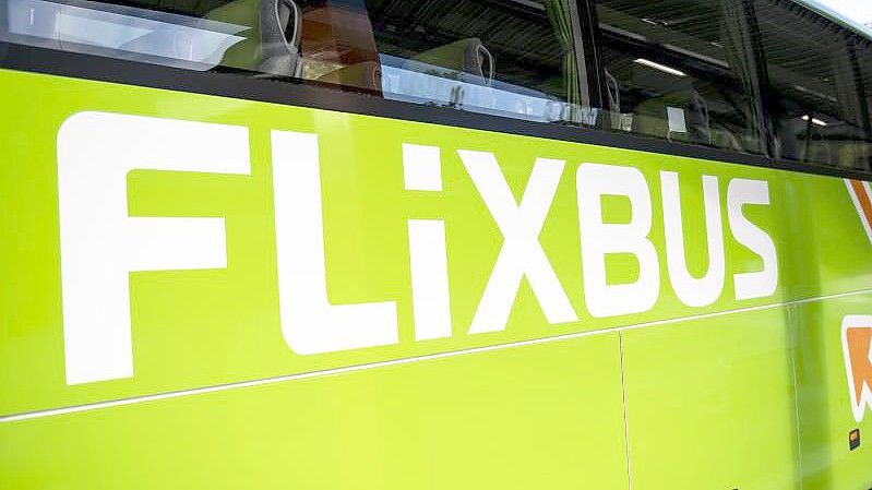 Flixmobility ist mit seiner Marke Flixbus bereits seit 2018 in den USA aktiv und bedient dort bislang 195 Ziele. Foto: Fabian Sommer/dpa