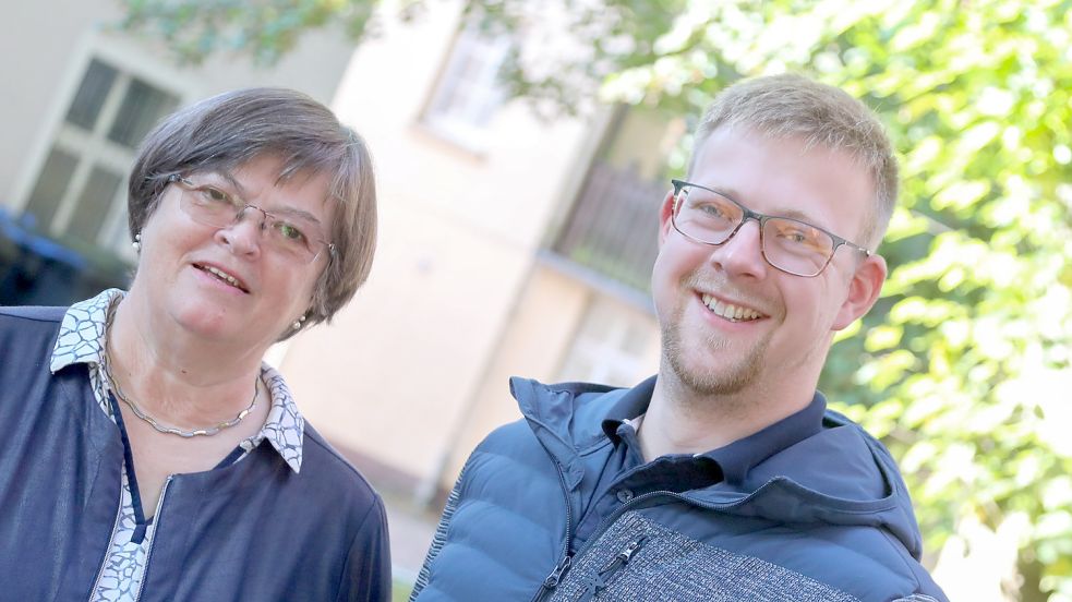 Als Jabine Janssen in den Stadtrat einzog, war Udo Haßbargen gerade ein Jahr alt. Jetzt ist er der einzige praktizierende Landwirt im Gremium. Foto: Romuald Banik