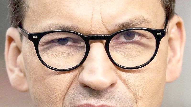 Schließt nicht aus, wichtige EU-Vorhaben wie das Klima-Paket zu blockieren: Mateusz Morawiecki. Foto: Olivier Hoslet/EPA/AP/dpa