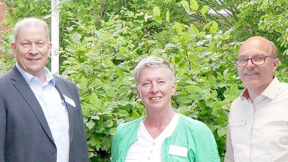 Freuen sich über die Förder-Millionen (von links): Die Klinik-Geschäftsführer Claus Eppmann und Dr. Astrid Gesang sowie IT-Abteilungsleiter Jochen Fleßner.Foto: Trägergesellschaft