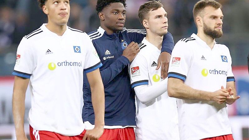 Die HSV-Profis mussten sich gegen Kiel mit einem Punkt zufrieden geben. Foto: Christian Charisius/dpa