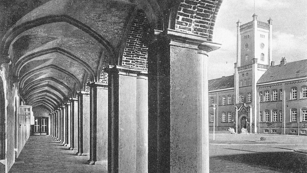Das Auricher Schloss ist in dem Gezerre von 1946 als Regierungssitz eine Bastion – sie fällt zum Entsetzen der Ostfriesen jedoch 1977. Foto: Archiv