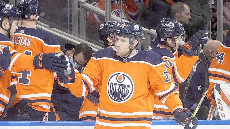 Leon Draisaitl (29) war der gefeierte Mann beim Oilers-Sieg gegen Seattle. Foto: Jason Franson/The Canadian Press via AP/dpa