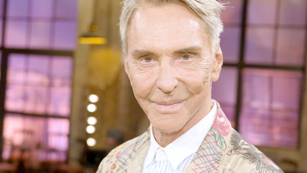 Frauenfeindliche Äußerungen bringen ihn in Bedrängnis: Modedesigner Wolfgang Joop. Foto: Henning Kaiser/dpa Foto: Henning Kaiser