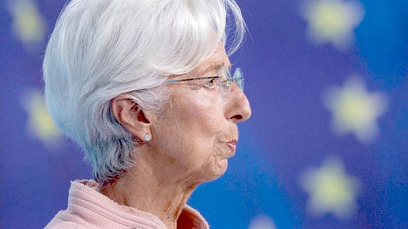 Christine Lagarde, Präsidentin der EZB, spricht auf der Pressekonferenz der Bank in Frankfurt am Main. Foto: Boris Roessler/dpa