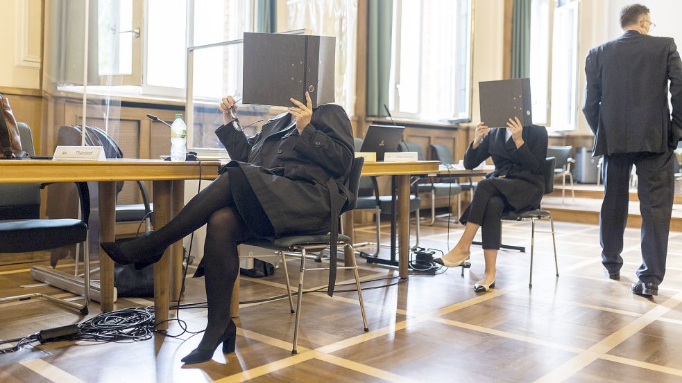 Welche Rolle kam Mutter Holt im mutmaßlichen Millionenbetrug zu? Am Donnerstag hat sie vor dem Landgericht Osnabrück ausgesagt. Foto: Swaantje Hehmann
