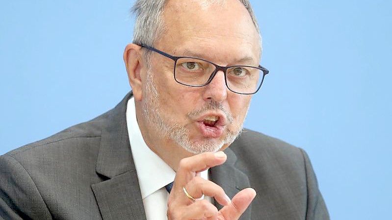 Georg Thiel, Präsident des Statistischen Bundesamtes und Bundeswahlleiter. Foto: Wolfgang Kumm/dpa