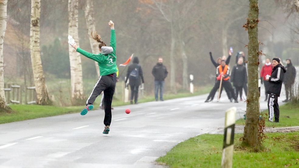 Die Ihlowerin Maren Coordes kam, wie der Rest der Mannschaft, nicht zurecht mit der Strecke in Südarle.Foto: Wilfried Gronewold