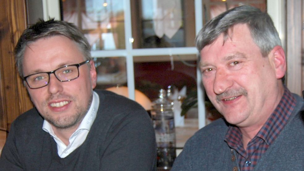 Alexander Ulrichs (von links) ist der Nachfolger von Friede Schoone als Vorsitzender des SPD-Ortsverbandes in Großefehn. Archivfoto: Ann-Kathrin Stapf