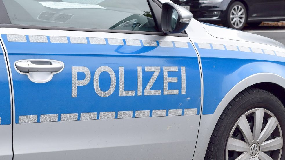 Die Polizei ist bei dem Unfall in Wiesmoor im Einsatz. Symbolfoto: Pixabay