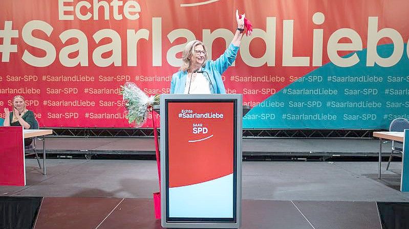 Anke Rehlinger (SPD), Wirtschaftsministerin im Saarland, wurde von den Delegierten auf Listenplatz 1 für die saarländische Landtagswahl gewählt. Foto: Oliver Dietze/dpa