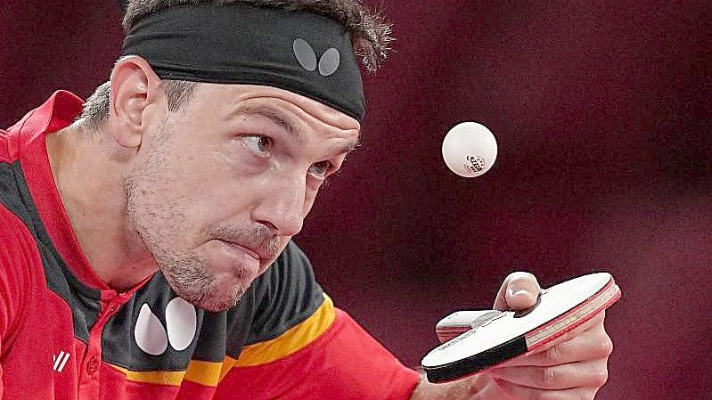 Timo Boll ist bei der WM in die dritte Runde eingezogen. Foto: Michael Kappeler/dpa