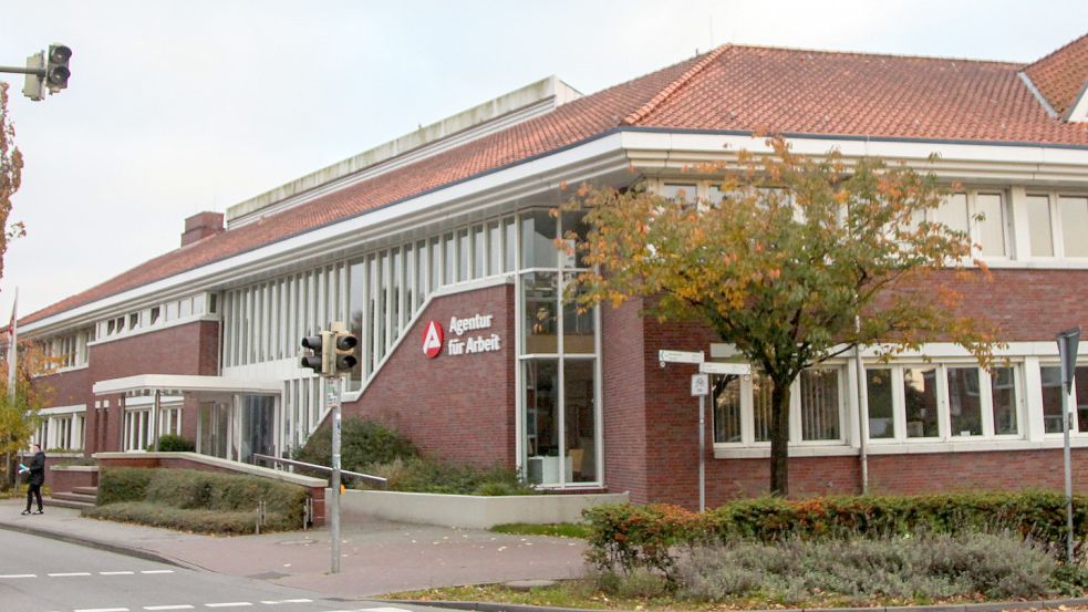 Die Geschäftsstelle Aurich der Agentur für Arbeit Emden-Leer. Foto: Romuald Banik