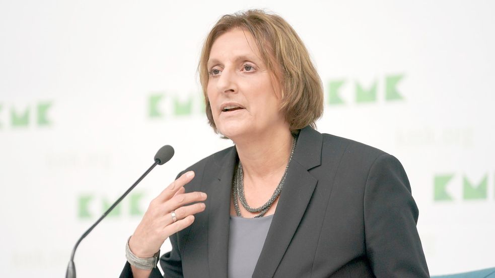 Britta Ernst, Präsidentin der Kultusministerkonferenz und Bildungsministerin in Brandendenburg, verlängert in ihrem Bundesland die Weihnachtsferien um drei Tage. Foto: Jörg Carstensen/dpa
