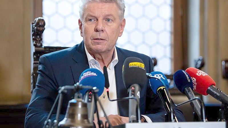 Dieter Reiter (SPD), Oberbürgermeister der Stadt München, nimmt im Rathaus an einer Pressekonferenz zur aktuellen Corona-Situation in München teil. Foto: Sven Hoppe/dpa