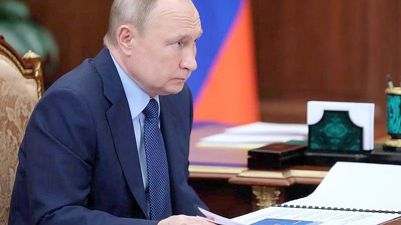 Wladimir Putin am Freitag während einer Sitzung im Kreml. Foto: Mikhail Metzel/Pool Sputnik Kremlin/AP/dpa