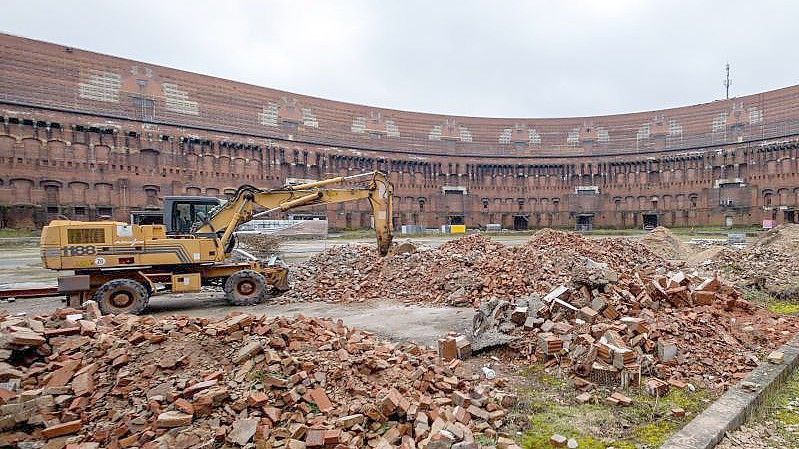 Der Innenhof der Kongresshalle auf dem ehemaligen Reichsparteitagsgelände. Foto: Daniel Karmann/dpa