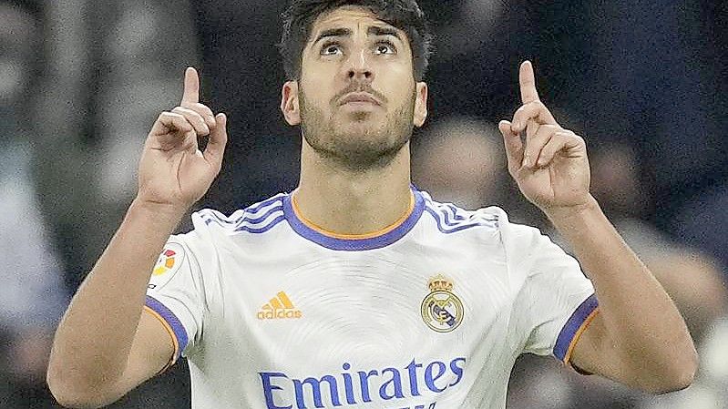 Marco Asensio von Real Madrid jubelt nach seinem zweiten Treffer. Foto: Bernat Armangue/AP/dpa