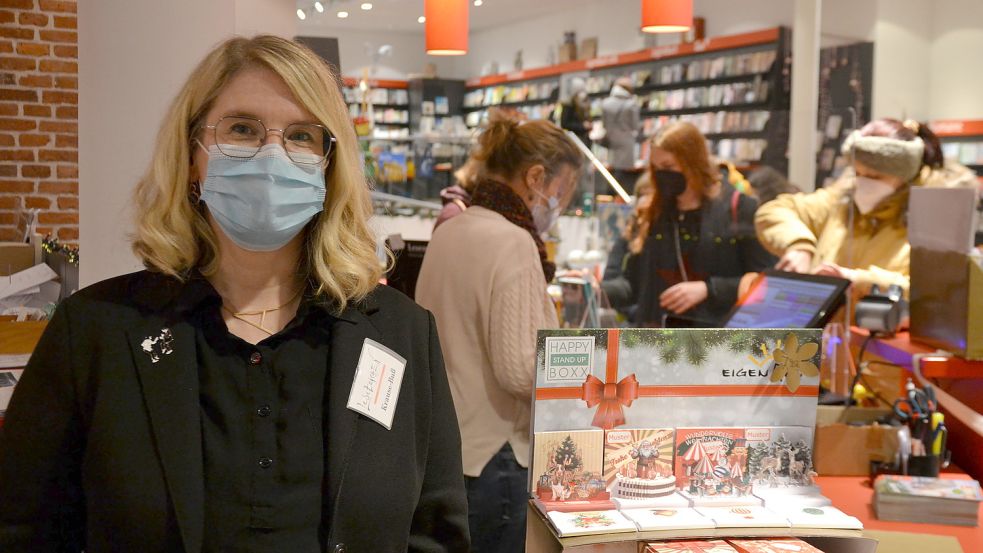 Buchhändlerin Aylin Krause-Buß im „Lesezeichen“. Auch dort gab es mehr Kundschaft. Foto: Franziska Otto