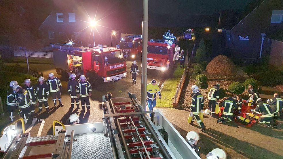 Rund 50 Einsatzkräfte waren im Einsatz. Foto: Feuerwehr Großheide