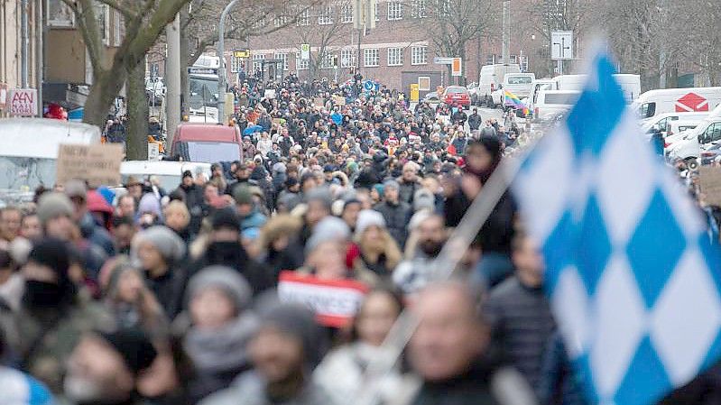 Die größten Demonstrationen gab es am Sonntag in Nürnberg und Schweinfurt. Foto: -/dpa