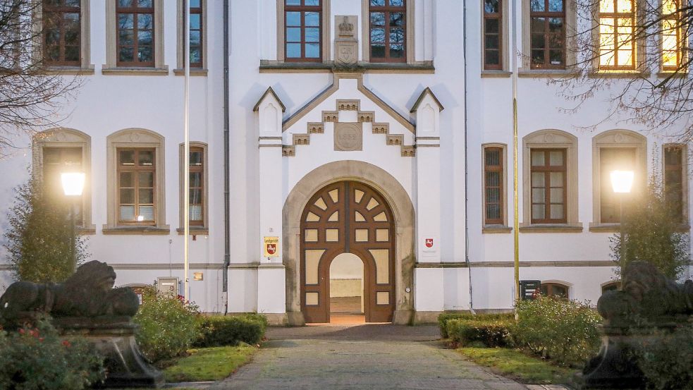 Der Fall wurde vor dem Landgericht Aurich verhandelt, das sich im Auricher Schloss befindet. Foto: Romuald Banik