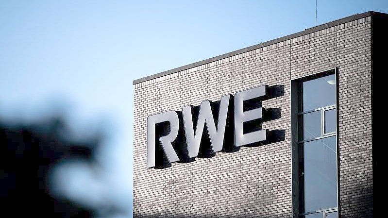 Im Zeitraum von 2020 bis 2022 legt RWE nach eigenen Angaben Kraftwerke mit einer Gesamtleistung von mehr als 7000 Megawatt still. Foto: Fabian Strauch/dpa