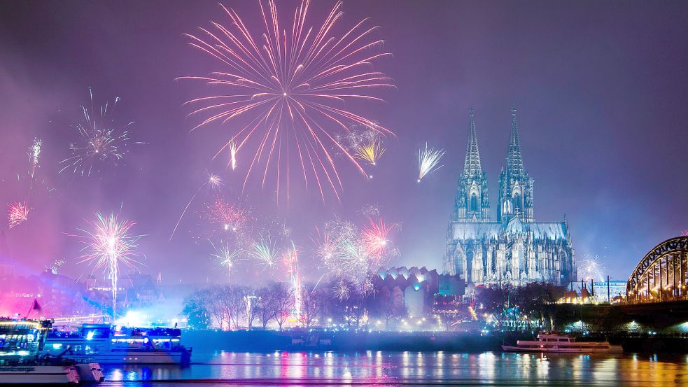 Besser gar keine Knallerei? Viele Menschen können sich gut vorstellen, dauerhaft auf Böller zu Silvester zu verzichten. Foto: Christophe Gateau/dpa