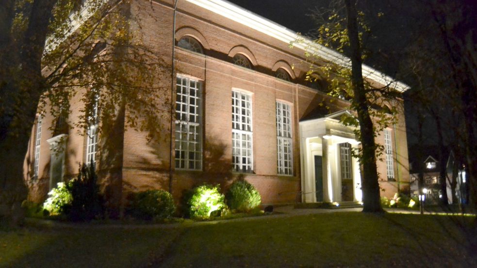 Die Auricher Lambertikirche wurde nach Plänen von Conrad Bernhard Meyer in den Jahren 1833 bis 1835 erbaut. Foto: Neelke Harms