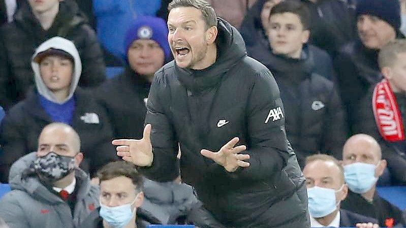 Auch Liverpools Ersatztrainer Pep Lijnders wurde positiv auf das Coronavirus getestet. Foto: David Klein/CSM via ZUMA Wire/dpa