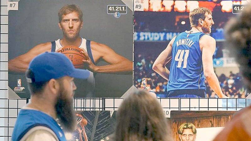Fans stehen Schlange, um Erinnerungsstücke an den ehemaligen Dallas-Star Dirk Nowitzki zu erwerben. Foto: Lm Otero/AP/dpa