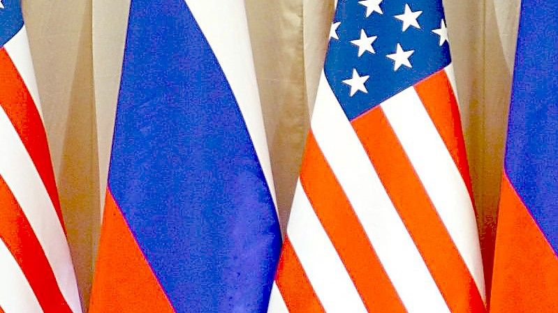 USA und Nato verlangen einen Abzug der russischen Truppen von der Grenze zur Ukraine. Moskau verlangt einen US-Truppen- und Waffenabbau in Europa und die Absage an eine Nato-Osterweiterung. Foto: epa Sergei Ilnitsky/EPA/dpa