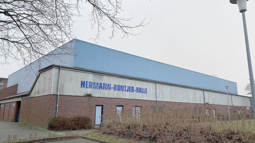 Die Hermann-Bontjer-Halle in Moorhusen wird demnächst aufwendig saniert. Foto: Holger Janssen
