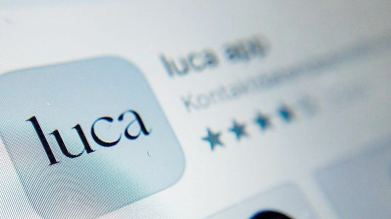 ILLUSTRATION - Das Symbol der Luca-App ist auf einem Smartphone zu sehen. Foto: Christoph Soeder/dpa