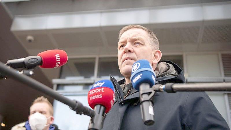 Der Cheftrainer der deutschen Handball-Nationalmannschaft hofft mit „einem positiven Ergebnis“ ins Turnier zu starten. Foto: Marijan Murat/dpa