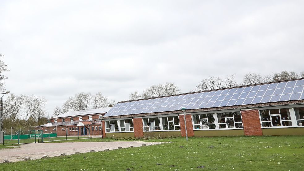 Die Grundschule in Spetzerfehn ist eine von vieren in der Gemeinde Großefehn. Foto: Romuald Banik