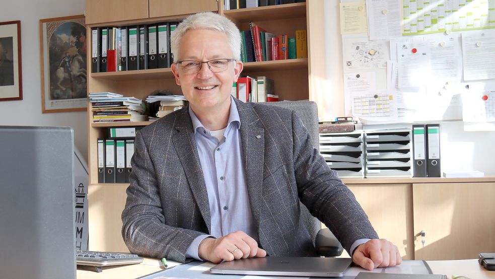 Schulleiter Rüdiger Musolf denkt, dass man generell über Skifreizeiten nachdenken müsste. Foto. Heino Hermanns