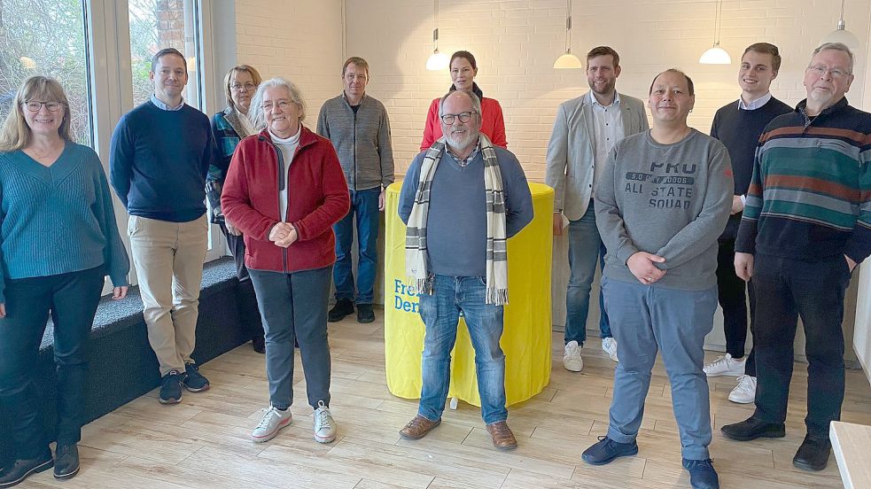 Sie waren beim FDP-Kreisparteitag mit dabei (von links): Anne Venzke, Chris Volkamer, Hillgriet Eilers, Hermine Valentin-Fischer, Jens Haan, Sarah Buss, Jürgen Heckrodt, Menko Bakker, Konstantinos Holzer, Jannis König, Jannes Fischer.Foto: privat
