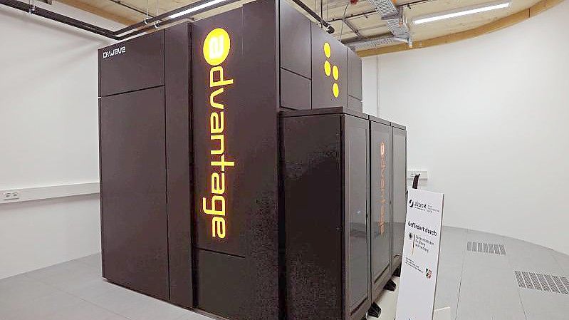 Ein neuer Quantencomputer steht am Forschungszentrum Jülich in einem vibrationsfreien Gebäude. Foto: Oliver Berg/dpa
